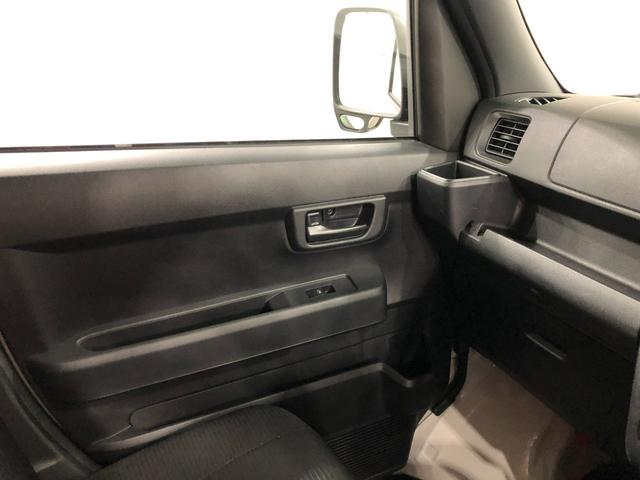 ハイゼットカーゴＤＸ　車検整備付／走行９３４７キロ／ＣＤチューナー／マット１年保証距離無制限　走行距離９３４７キロ　車検整備付　ＣＤチューナー　純正マット　助手席エアバッグ　クリアランスソナー　オートライト　アイドリングストップ　キーレスエントリー　両側スライドドア（埼玉県）の中古車