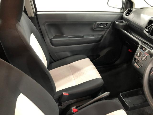 ミライースＬ　走行６８９６キロ／オートライト／マット１年保証距離無制限　走行距離６８９６キロ　マット　助手席エアバッグ　オートライト　アイドリングストップ　マニュアルエアコン　キーレスエントリー（埼玉県）の中古車