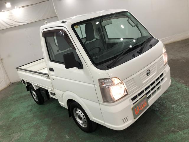 ＮＴ１００クリッパートラックＤＸ　４ＷＤ／車検整備付／走行５５５８キロ／ＦＭＡＭラジオ１年保証距離無制限　走行距離５５５８キロ　４ＷＤ　車検整備付　ＦＭＡＭラジオ　純正フロアマット　助手席エアバッグ　マニュアルエアコン（埼玉県）の中古車