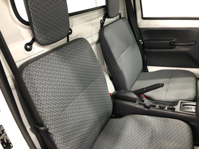 ＮＴ１００クリッパートラックＤＸ　４ＷＤ／車検整備付／走行５５５８キロ／ＦＭＡＭラジオ１年保証距離無制限　走行距離５５５８キロ　４ＷＤ　車検整備付　ＦＭＡＭラジオ　純正フロアマット　助手席エアバッグ　マニュアルエアコン（埼玉県）の中古車