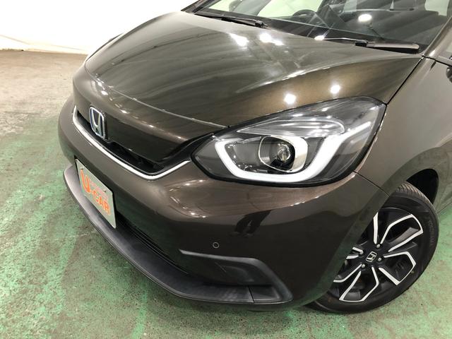 フィットｅ：ＨＥＶホーム　走行９９４３キロ／ナビ／バックカメラ１年保証距離無制限　走行距離９９４３キロ　フルセグナビ　バックカメラ　ブルートゥース　ＵＳＢ２口　純正マット　サイドエアバッグ　オートライト　ＬＥＤヘッドランプ　電動格納式ドアミラー　キーフリー（埼玉県）の中古車
