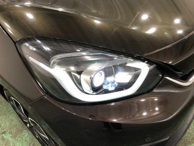 フィットｅ：ＨＥＶホーム　走行９９４３キロ／ナビ／バックカメラ１年保証距離無制限　走行距離９９４３キロ　フルセグナビ　バックカメラ　ブルートゥース　ＵＳＢ２口　純正マット　サイドエアバッグ　オートライト　ＬＥＤヘッドランプ　電動格納式ドアミラー　キーフリー（埼玉県）の中古車