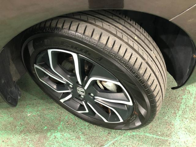 フィットｅ：ＨＥＶホーム　走行９９４３キロ／ナビ／バックカメラ１年保証距離無制限　走行距離９９４３キロ　フルセグナビ　バックカメラ　ブルートゥース　ＵＳＢ２口　純正マット　サイドエアバッグ　オートライト　ＬＥＤヘッドランプ　電動格納式ドアミラー　キーフリー（埼玉県）の中古車