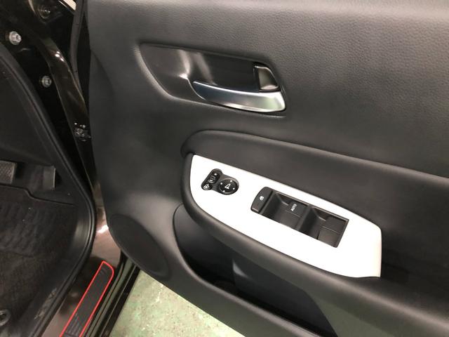 フィットｅ：ＨＥＶホーム　走行９９４３キロ／ナビ／バックカメラ１年保証距離無制限　走行距離９９４３キロ　フルセグナビ　バックカメラ　ブルートゥース　ＵＳＢ２口　純正マット　サイドエアバッグ　オートライト　ＬＥＤヘッドランプ　電動格納式ドアミラー　キーフリー（埼玉県）の中古車