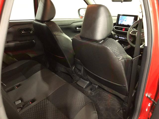 ロッキープレミアム　車検整備付／走行３９９９４キロ／ナビ／ドラレコ１年保証距離無制限　走行距離３９９９４キロ　純正フルセグナビ　バックカメラ　ブルートゥース　ドラレコ　純正マット　サイドエアバッグ　ＬＥＤヘッドランプ　アイドリングストップ　シートヒーター　キーフリー（埼玉県）の中古車