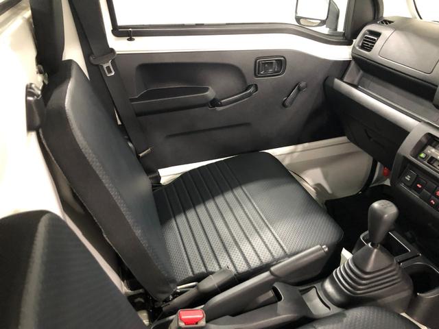 ハイゼットトラックスタンダード　４ＷＤ／ＭＴ車／走行３０８５キロ／ラジオ１年保証距離無制限　走行距離３０８５キロ　４ＷＤ　ＭＴ車　ＦＭＡＭラジオ　純正フロアマット　助手席エアバッグ　クリアランスソナー　オートライト　アイドリングストップ（埼玉県）の中古車