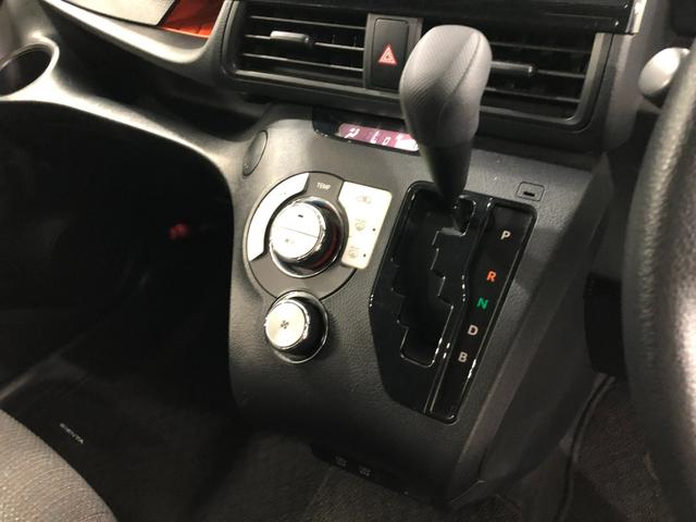 シエンタハイブリッド　ファンベースＸ　走行１５８１２キロ／純正マット１年保証距離無制限　走行距離１５８１２キロ　ＵＳＢソケット　純正カーペットマット　助手席エアバッグ　クリアランスソナー　オートマチックハイビーム　片側電動スライドドア　キーレスエントリー（埼玉県）の中古車