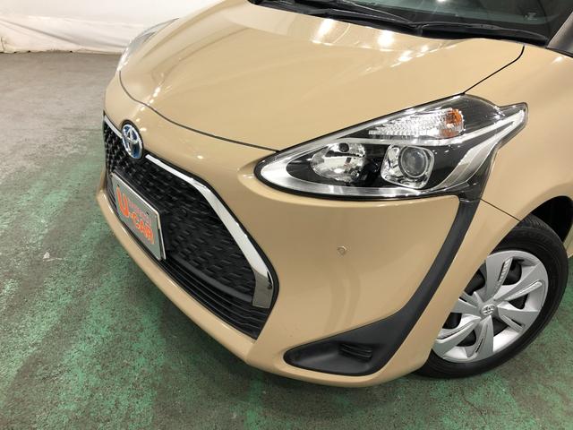 シエンタハイブリッド　ファンベースＸ　走行１５８１２キロ／純正マット１年保証距離無制限　走行距離１５８１２キロ　ＵＳＢソケット　純正カーペットマット　助手席エアバッグ　クリアランスソナー　オートマチックハイビーム　片側電動スライドドア　キーレスエントリー（埼玉県）の中古車