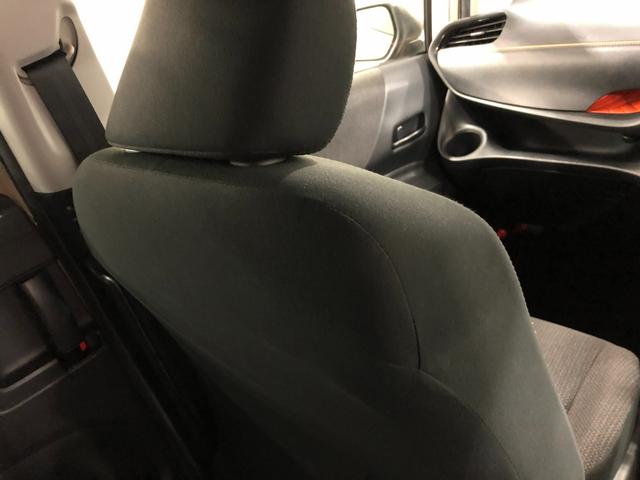 シエンタハイブリッド　ファンベースＸ　走行１５８１２キロ／純正マット１年保証距離無制限　走行距離１５８１２キロ　ＵＳＢソケット　純正カーペットマット　助手席エアバッグ　クリアランスソナー　オートマチックハイビーム　片側電動スライドドア　キーレスエントリー（埼玉県）の中古車