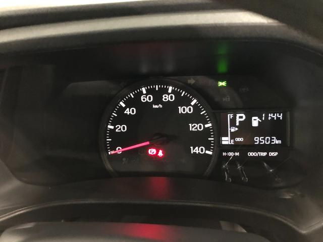 ハイゼットカーゴＤＸ　車検整備付／走行９５０３キロ／ＣＤチューナー／マット１年保証距離無制限　走行距離９５０３キロ　車検整備付　ＣＤチューナー　純正フロアマット　助手席エアバッグ　クリアランスソナー　オートライト　アイドリングストップ　両側スライドドア　キーレスエントリー（埼玉県）の中古車