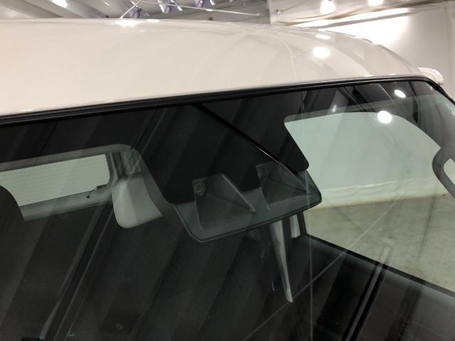 ハイゼットカーゴＤＸ　車検整備付／走行９５０３キロ／ＣＤチューナー／マット１年保証距離無制限　走行距離９５０３キロ　車検整備付　ＣＤチューナー　純正フロアマット　助手席エアバッグ　クリアランスソナー　オートライト　アイドリングストップ　両側スライドドア　キーレスエントリー（埼玉県）の中古車