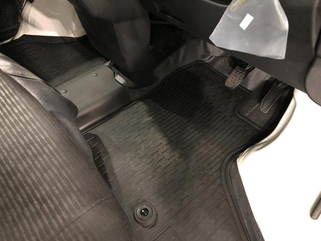 ハイゼットカーゴＤＸ　車検整備付／走行９５０３キロ／ＣＤチューナー／マット１年保証距離無制限　走行距離９５０３キロ　車検整備付　ＣＤチューナー　純正フロアマット　助手席エアバッグ　クリアランスソナー　オートライト　アイドリングストップ　両側スライドドア　キーレスエントリー（埼玉県）の中古車
