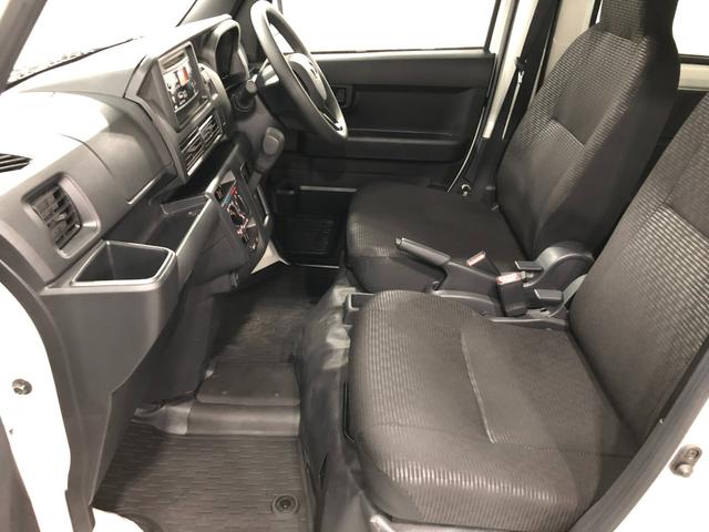 ハイゼットカーゴＤＸ　車検整備付／走行９５０３キロ／ＣＤチューナー／マット１年保証距離無制限　走行距離９５０３キロ　車検整備付　ＣＤチューナー　純正フロアマット　助手席エアバッグ　クリアランスソナー　オートライト　アイドリングストップ　両側スライドドア　キーレスエントリー（埼玉県）の中古車