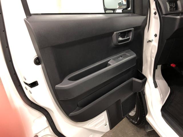 ハイゼットカーゴＤＸ　車検整備付／走行９５０３キロ／ＣＤチューナー／マット１年保証距離無制限　走行距離９５０３キロ　車検整備付　ＣＤチューナー　純正フロアマット　助手席エアバッグ　クリアランスソナー　オートライト　アイドリングストップ　両側スライドドア　キーレスエントリー（埼玉県）の中古車