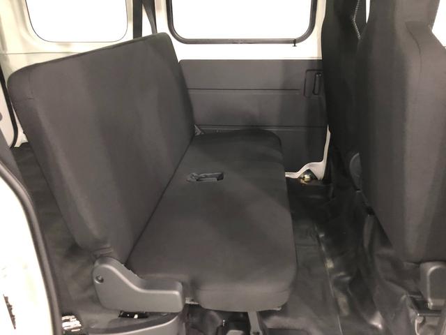 ハイゼットカーゴＤＸ　車検整備付／走行９５０３キロ／ＣＤチューナー／マット１年保証距離無制限　走行距離９５０３キロ　車検整備付　ＣＤチューナー　純正フロアマット　助手席エアバッグ　クリアランスソナー　オートライト　アイドリングストップ　両側スライドドア　キーレスエントリー（埼玉県）の中古車