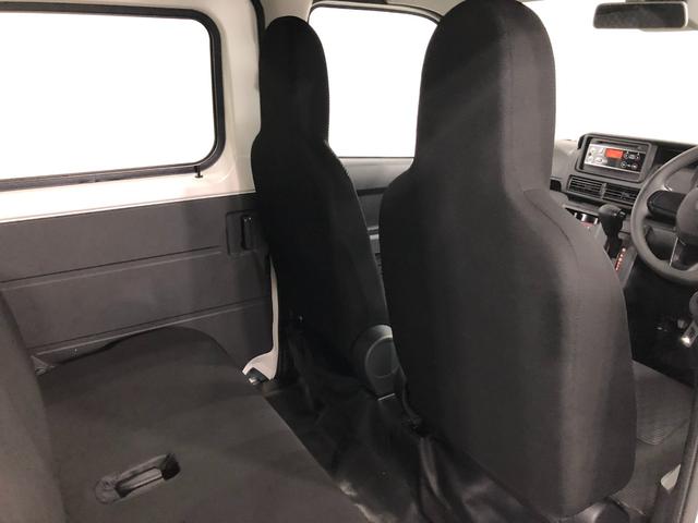 ハイゼットカーゴＤＸ　車検整備付／走行９５０３キロ／ＣＤチューナー／マット１年保証距離無制限　走行距離９５０３キロ　車検整備付　ＣＤチューナー　純正フロアマット　助手席エアバッグ　クリアランスソナー　オートライト　アイドリングストップ　両側スライドドア　キーレスエントリー（埼玉県）の中古車