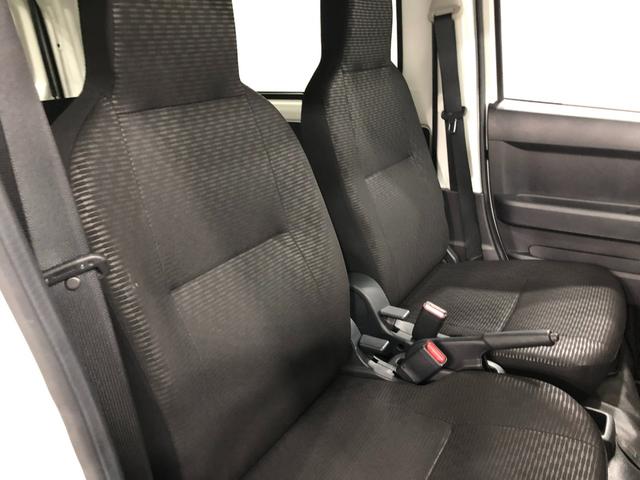 ハイゼットカーゴＤＸ　車検整備付／走行９５０３キロ／ＣＤチューナー／マット１年保証距離無制限　走行距離９５０３キロ　車検整備付　ＣＤチューナー　純正フロアマット　助手席エアバッグ　クリアランスソナー　オートライト　アイドリングストップ　両側スライドドア　キーレスエントリー（埼玉県）の中古車