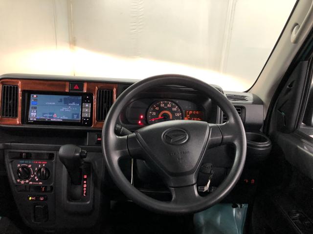 ハイゼットカーゴデラックスＳＡIII　走行２７８４９キロ／４ＷＤ／ナビ一年保証・走行距離無制限　走行２７８４９キロ　純正カーペットマット　フルセグナビ　ブルートゥース　バックカメラ　ＤＶＤ　アイドリングストップ　キーレス（埼玉県）の中古車