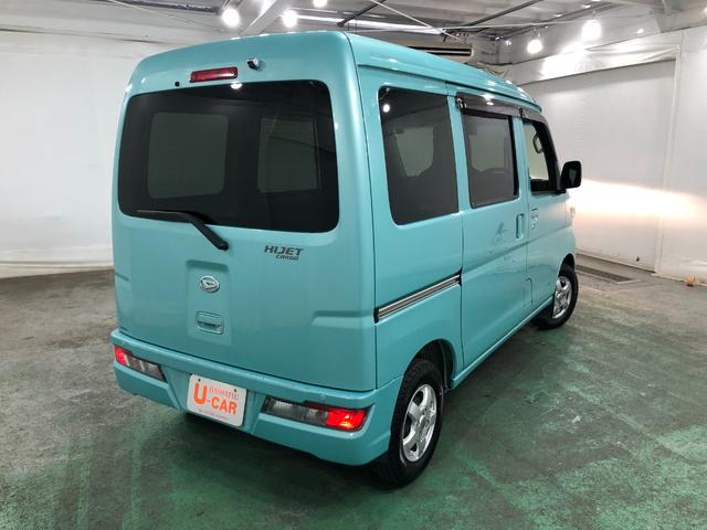 ハイゼットカーゴデラックスＳＡIII　走行２７８４９キロ／４ＷＤ／ナビ一年保証・走行距離無制限　走行２７８４９キロ　純正カーペットマット　フルセグナビ　ブルートゥース　バックカメラ　ＤＶＤ　アイドリングストップ　キーレス（埼玉県）の中古車