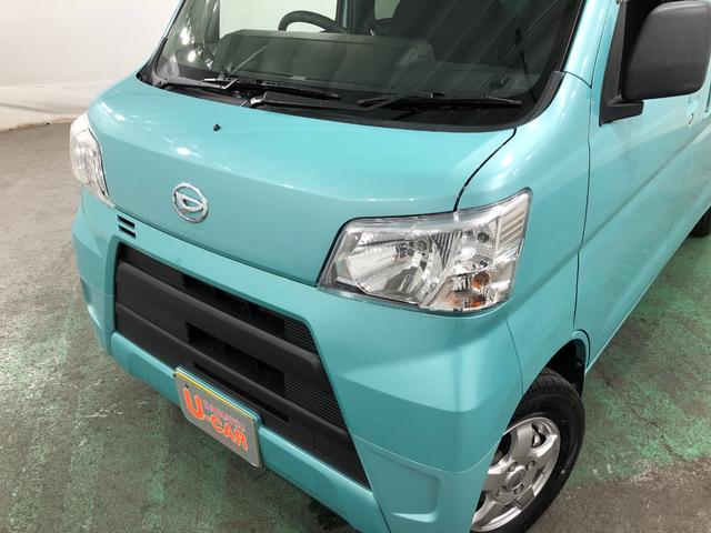 ハイゼットカーゴデラックスＳＡIII　走行２７８４９キロ／４ＷＤ／ナビ一年保証・走行距離無制限　走行２７８４９キロ　純正カーペットマット　フルセグナビ　ブルートゥース　バックカメラ　ＤＶＤ　アイドリングストップ　キーレス（埼玉県）の中古車