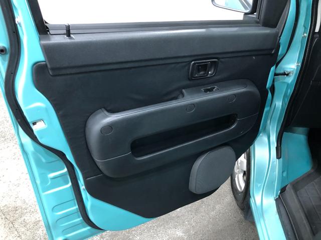 ハイゼットカーゴデラックスＳＡIII　走行２７８４９キロ／４ＷＤ／ナビ一年保証・走行距離無制限　走行２７８４９キロ　純正カーペットマット　フルセグナビ　ブルートゥース　バックカメラ　ＤＶＤ　アイドリングストップ　キーレス（埼玉県）の中古車