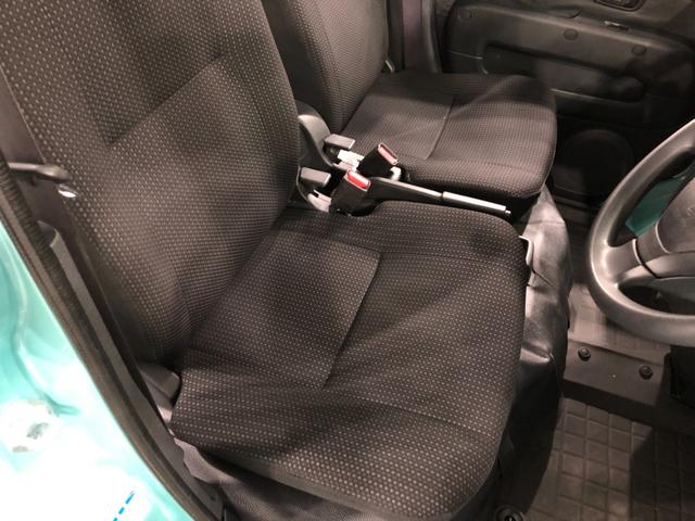 ハイゼットカーゴデラックスＳＡIII　走行２７８４９キロ／４ＷＤ／ナビ一年保証・走行距離無制限　走行２７８４９キロ　純正カーペットマット　フルセグナビ　ブルートゥース　バックカメラ　ＤＶＤ　アイドリングストップ　キーレス（埼玉県）の中古車