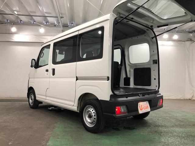 ハイゼットカーゴスペシャル　走行１０１１２キロ／車検整備付／ＡＭＦＭラジオ一年保証・走行距離無制限　走行１０１１２キロ　助手席エアバック　純正カーペットマット　クリアランスソナー　オートライト　アイドリングストップ（埼玉県）の中古車