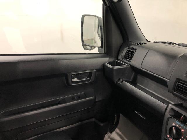 ハイゼットカーゴスペシャル　走行１０１１２キロ／車検整備付／ＡＭＦＭラジオ一年保証・走行距離無制限　走行１０１１２キロ　助手席エアバック　純正カーペットマット　クリアランスソナー　オートライト　アイドリングストップ（埼玉県）の中古車