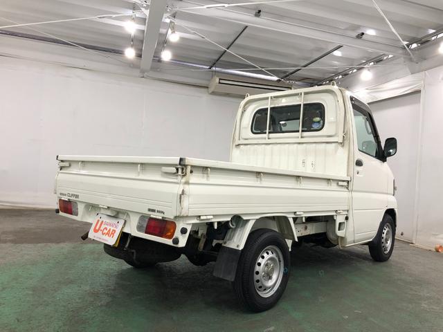 クリッパートラックＤＸ　４ＷＤ／車検整備付／走行２５１８３キロ１年保証距離無制限　走行距離２５１８３キロ　車検整備付　４ＷＤ　マニュアルエアコン　純正フロアマット　マニュアルエアコン　パワステなし（埼玉県）の中古車