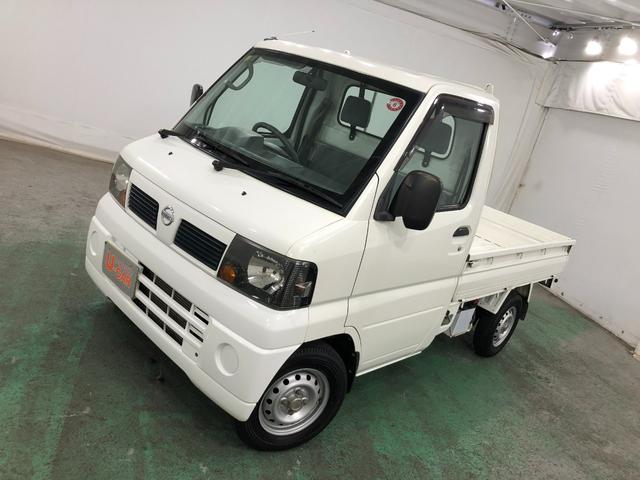 クリッパートラックＤＸ　４ＷＤ／車検整備付／走行２５１８３キロ１年保証距離無制限　走行距離２５１８３キロ　車検整備付　４ＷＤ　マニュアルエアコン　純正フロアマット　マニュアルエアコン　パワステなし（埼玉県）の中古車