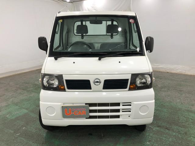 クリッパートラックＤＸ　４ＷＤ／車検整備付／走行２５１８３キロ１年保証距離無制限　走行距離２５１８３キロ　車検整備付　４ＷＤ　マニュアルエアコン　純正フロアマット　マニュアルエアコン　パワステなし（埼玉県）の中古車