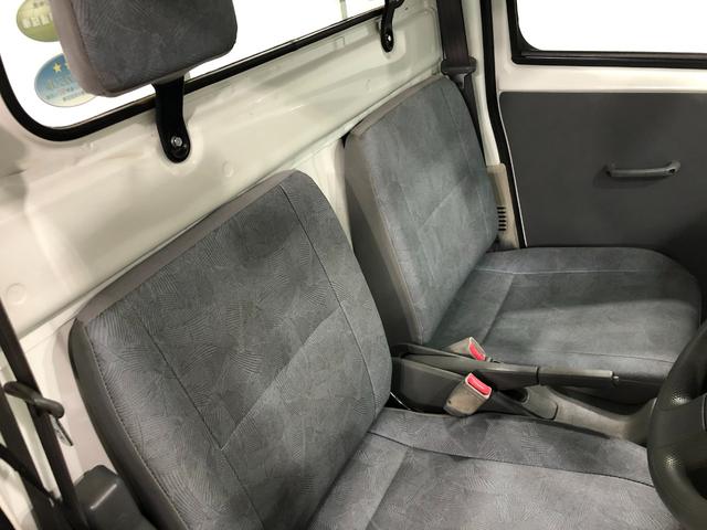 クリッパートラックＤＸ　４ＷＤ／車検整備付／走行２５１８３キロ１年保証距離無制限　走行距離２５１８３キロ　車検整備付　４ＷＤ　マニュアルエアコン　純正フロアマット　マニュアルエアコン　パワステなし（埼玉県）の中古車