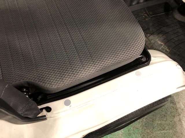 ハイゼットトラックＥＸＴ　４ＷＤ／ＭＴ／走行５２３７９キロ／ＣＤチューナー１年保証距離無制限　走行距離５２３７９キロ　４ＷＤ　ＭＴ　ＣＤチューナー　純正フロアマット　荷台作業灯　マニュアルエアコン　キーレスエントリー（埼玉県）の中古車