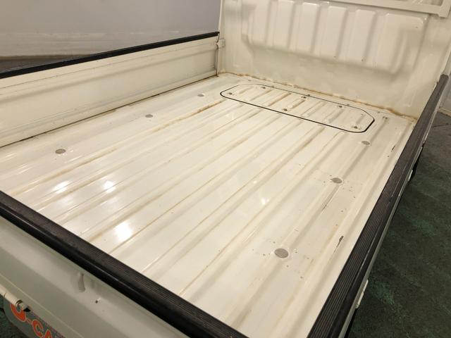 ハイゼットトラックＥＸＴ　４ＷＤ／ＭＴ／走行５２３７９キロ／ＣＤチューナー１年保証距離無制限　走行距離５２３７９キロ　４ＷＤ　ＭＴ　ＣＤチューナー　純正フロアマット　荷台作業灯　マニュアルエアコン　キーレスエントリー（埼玉県）の中古車