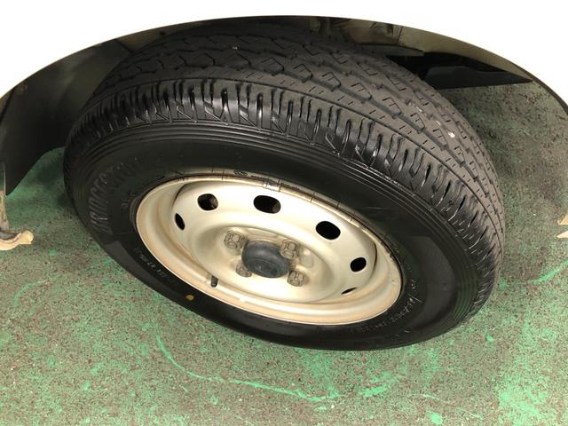 ハイゼットトラックＥＸＴ　４ＷＤ／ＭＴ／走行５２３７９キロ／ＣＤチューナー１年保証距離無制限　走行距離５２３７９キロ　４ＷＤ　ＭＴ　ＣＤチューナー　純正フロアマット　荷台作業灯　マニュアルエアコン　キーレスエントリー（埼玉県）の中古車