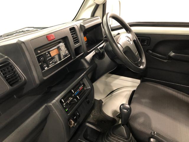 ハイゼットトラックＥＸＴ　４ＷＤ／ＭＴ／走行５２３７９キロ／ＣＤチューナー１年保証距離無制限　走行距離５２３７９キロ　４ＷＤ　ＭＴ　ＣＤチューナー　純正フロアマット　荷台作業灯　マニュアルエアコン　キーレスエントリー（埼玉県）の中古車
