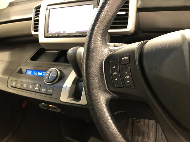 フリードＧ　プレミアムエディション　走行５１００５キロ／ワンセグナビ１年保証距離無制限　走行距離５１００５キロ　ワンセグナビ　バックカメラ　ブルートゥース　純正マット　オートライト　ＨＩＤヘッドランプ　両側スライドドア　電動格納式ドアミラー（埼玉県）の中古車