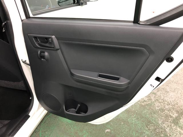ミライースＬ　ＳＡIII　走行７５１０キロ／ＣＤチューナー／マット１年保証距離無制限　走行距離７５１０キロ　ＣＤチューナー　マット　助手席エアバッグ　オートマチックハイビーム　オートライト　アイドリングストップ　スマートアシスト３　キーレスエントリー（埼玉県）の中古車