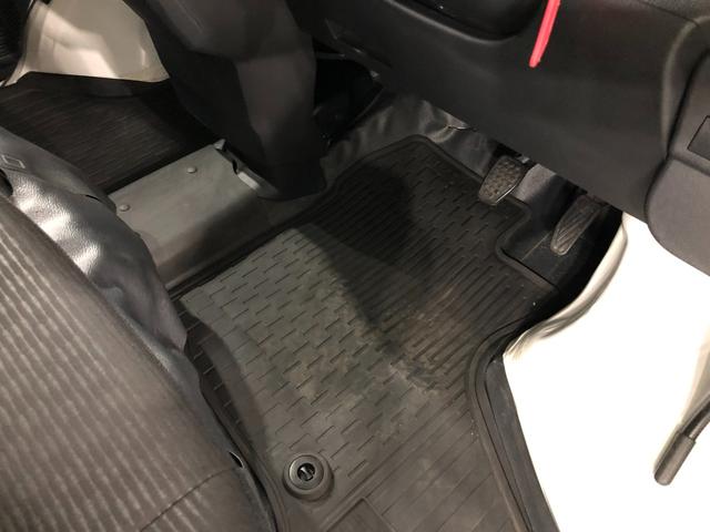 ハイゼットカーゴＤＸ　車検整備付／走行１３３０６キロ／ＦＭＡＭラジオ／マット１年保証距離無制限　走行距離１３３０６キロ　車検整備付　ＦＭＡＭラジオ　フロアマット　クリアランスソナー　オートライト　アイドリングストップ　両側スライドドア　マニュアルエアコン　キーレス（埼玉県）の中古車