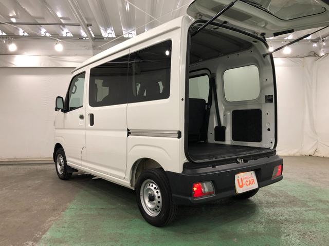 ハイゼットカーゴＤＸ　車検整備付／走行１３３０６キロ／ＦＭＡＭラジオ／マット１年保証距離無制限　走行距離１３３０６キロ　車検整備付　ＦＭＡＭラジオ　フロアマット　クリアランスソナー　オートライト　アイドリングストップ　両側スライドドア　マニュアルエアコン　キーレス（埼玉県）の中古車
