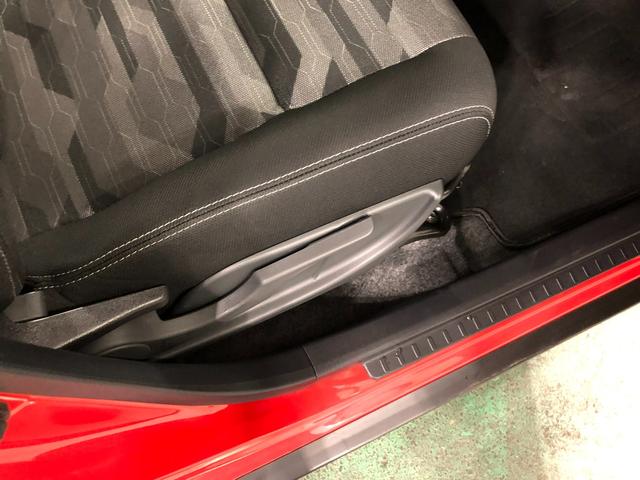 タフトＧターボ　クロムベンチャー　走行８９６７キロ／オートライト１年保証距離無制限　走行距離８９６７キロ　マット　サイドエアバッグ　ＬＥＤヘッドランプ　アイドリングストップ　シートヒーター　プッシュボタンスタート　オート格納式ドアミラー　電動パーキングブレーキ（埼玉県）の中古車