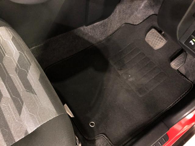タフトＧターボ　クロムベンチャー　走行８９６７キロ／オートライト１年保証距離無制限　走行距離８９６７キロ　マット　サイドエアバッグ　ＬＥＤヘッドランプ　アイドリングストップ　シートヒーター　プッシュボタンスタート　オート格納式ドアミラー　電動パーキングブレーキ（埼玉県）の中古車