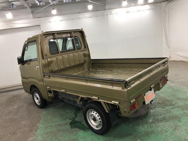 ハイゼットトラックスタンダード　ＭＴ／走行９３６５６キロ／タイヤ４本交換一年保証・走行距離無制限　走行９３６５６キロ　５速ＭＴ　純正ＣＤチューナー　純正フロアマット　マニュアルエアコン　取扱説明書　メンテナンスノート（埼玉県）の中古車