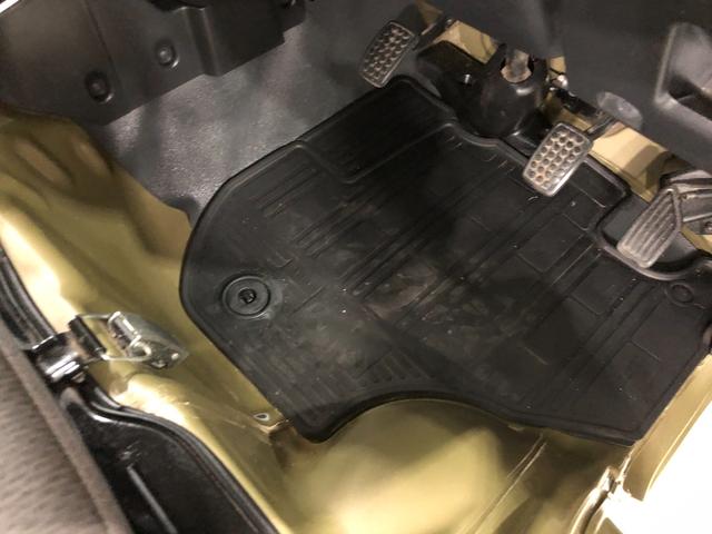 ハイゼットトラックスタンダード　ＭＴ／走行９３６５６キロ／タイヤ４本交換一年保証・走行距離無制限　走行９３６５６キロ　５速ＭＴ　純正ＣＤチューナー　純正フロアマット　マニュアルエアコン　取扱説明書　メンテナンスノート（埼玉県）の中古車
