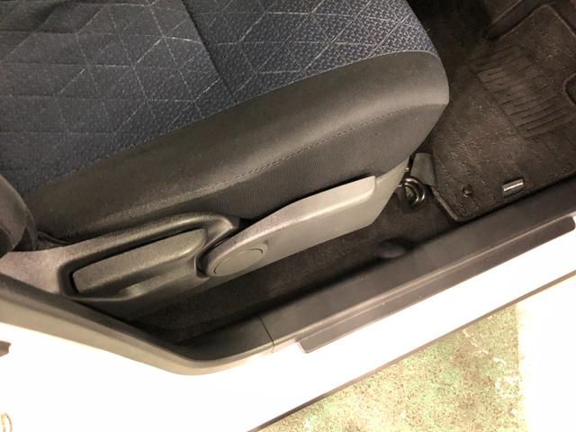 ｅＫクロスＧ　走行３０５２０キロ／ナビ／バックカメラ／ＥＴＣ一年保証・走行距離無制限　走行３０５２０キロ　フルセグナビ　ブルートゥース　バックカメラ　サイドエアバック　オートライト　ＬＥＤヘッドライト　ベンチシート（埼玉県）の中古車
