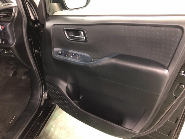 ヴォクシーＶ　走行５２８４５キロ／ナビ／バックカメラ／タイヤ４本交換一年保証・走行距離無制限　走行５２８４５キロ　ワンセグナビ　ブルートゥース　バックカメラ　オートマチックハイビーム　オートライト　ＬＥＤヘッドライト　片側電動スライドドア（埼玉県）の中古車