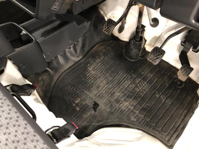 スクラムトラックKCエアコン・パワステ 走行66608キロ/ダンプ/4WD一年保証・走行距離無制限 走行66608キロ 助手席エアバック 純正カーペットマット 4WD 5速MT(埼玉県)の中古車