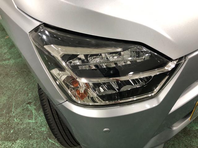 ミライースＸ　ＳＡIII　走行５４３９キロ／雹害／ＬＥＤヘッドライト一年保証・走行距離無制限　走行５４３９キロ　助手席エアバック　純正カーペットマット　クリアランスソナー　オートマチックハイビーム　ＬＥＤヘッドライト　アイドリングストップ（埼玉県）の中古車