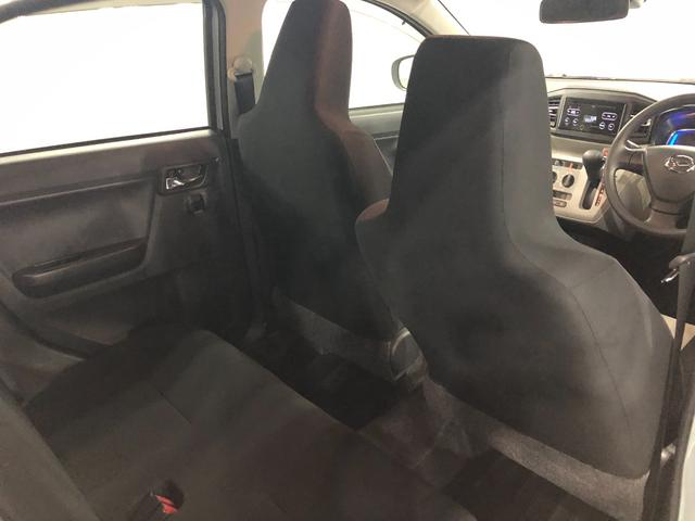 ミライースＸ　ＳＡIII　走行５４３９キロ／雹害／ＬＥＤヘッドライト一年保証・走行距離無制限　走行５４３９キロ　助手席エアバック　純正カーペットマット　クリアランスソナー　オートマチックハイビーム　ＬＥＤヘッドライト　アイドリングストップ（埼玉県）の中古車