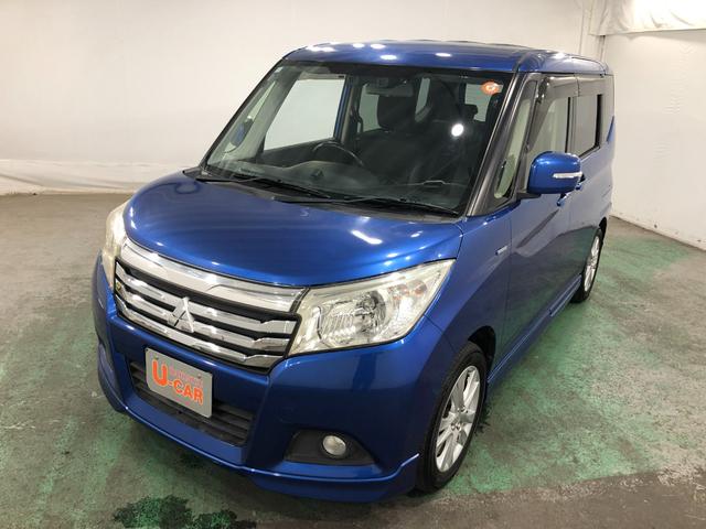 デリカＤ：２ハイブリッドＭＺ　焦げ穴／走行４７３５７キロ／フルセグナビ１年保証距離無制限　走行４７３５７キロ　フルセグナビ　バックカメラ　ブルートゥース　純正カーペットマット　助手席エアバッグ　オートライト　ＨＩＤヘッドランプ　アイドリングストップ　両側電動スライドドア（埼玉県）の中古車